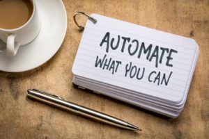 Automatiser des tests n’a jamais consisté à remplacer une action humaine par un clic magique. C’est une démarche d’industrialisation.
